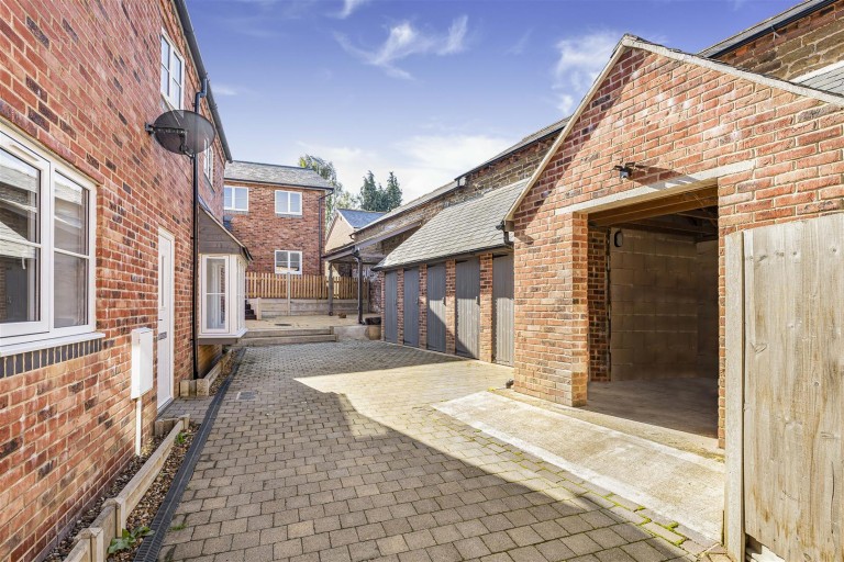 Images for Warwick Street, Daventry, NN11