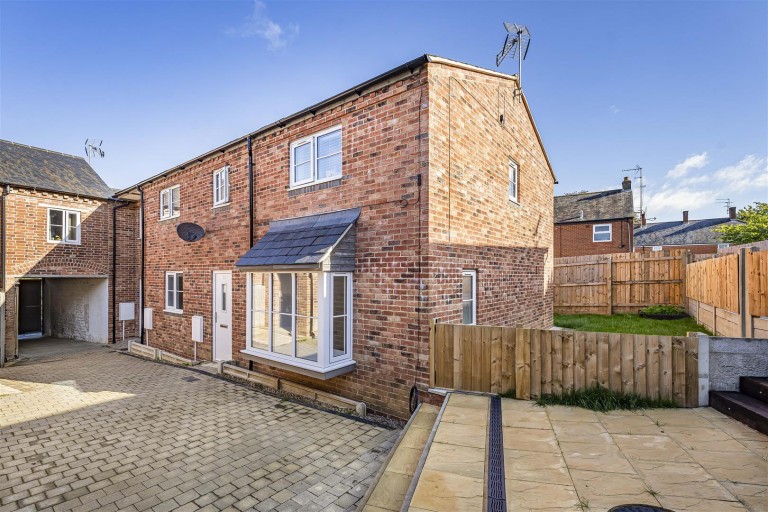 Images for Warwick Street, Daventry, NN11
