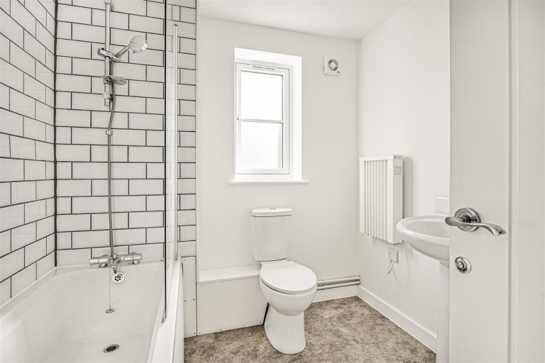 Images for Warwick Street, Daventry, NN11