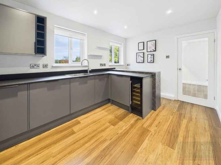 Images for Carisbrooke Court, Stoneygate, Leicester