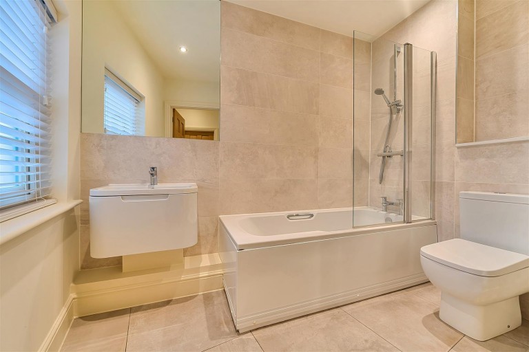 Images for Moat Lane, Towcester, NN12