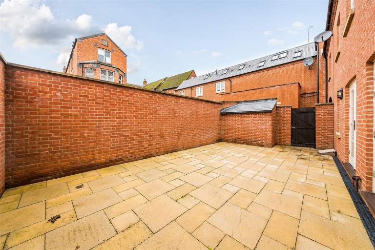 Images for Moat Lane, Towcester, NN12