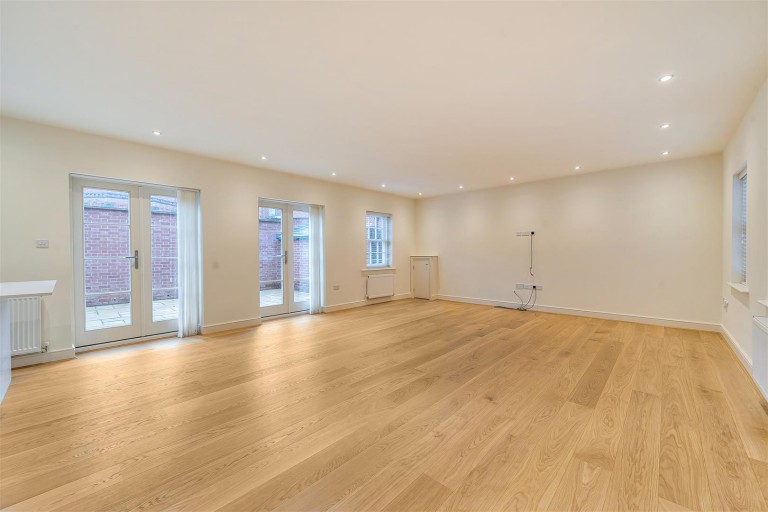 Images for Moat Lane, Towcester, NN12