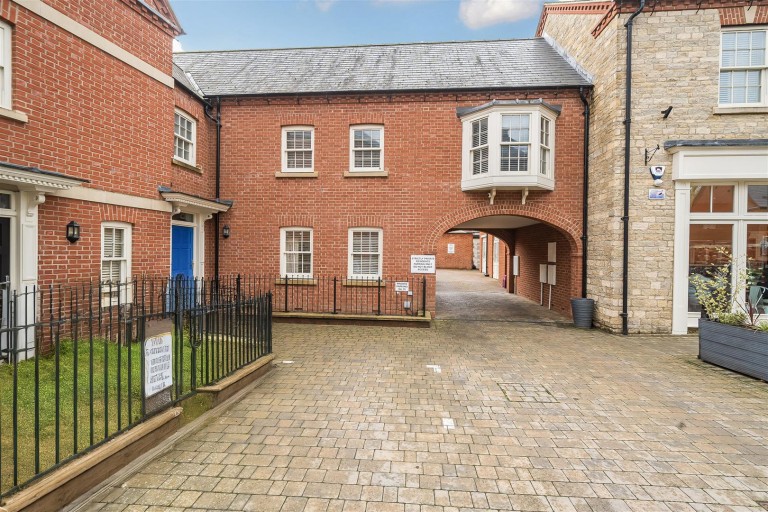 Images for Moat Lane, Towcester, NN12