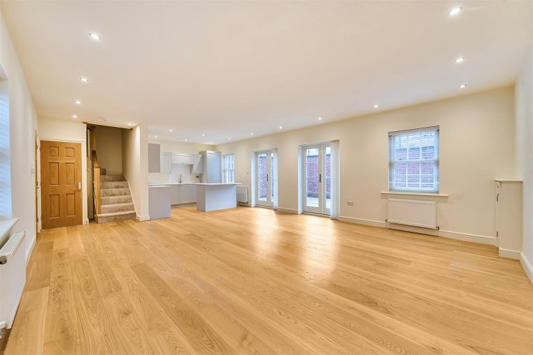 Images for Moat Lane, Towcester, NN12