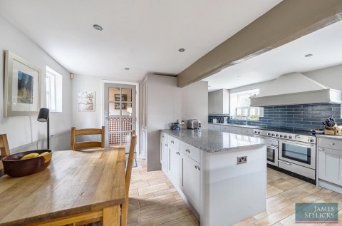 Click the photo for more details of Honeypot Lane, Husbands Bosworth, Lutterworth