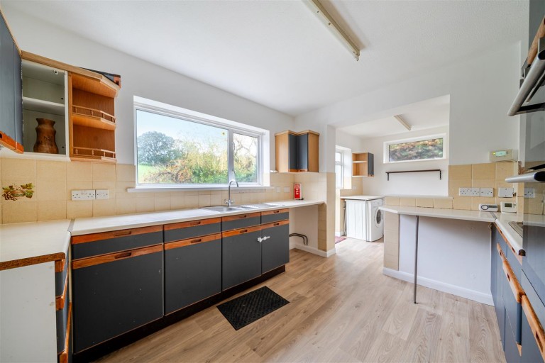 Images for Drakes Meadow, Cheriton Fitzpaine, Crediton