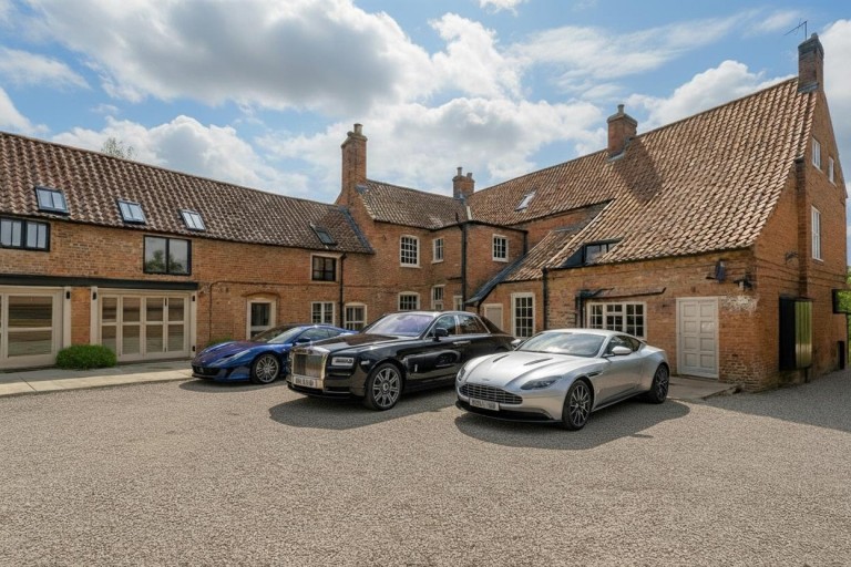 Images for Main Road, Long Bennington, Newark