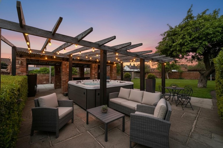 Images for Main Road, Long Bennington, Newark