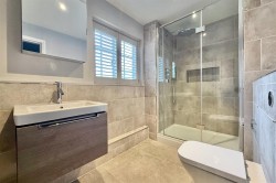 Images for Main Road, Long Bennington, Newark