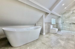 Images for Main Road, Long Bennington, Newark