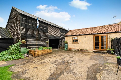 Click the photo for more details of St. Andrews Hill, Waterbeach, Cambridge