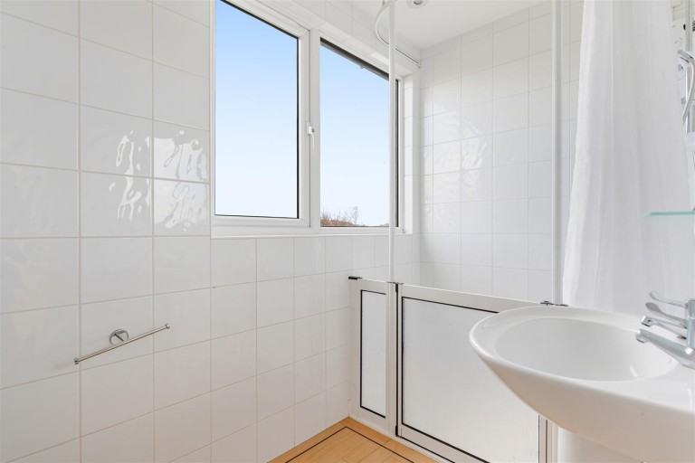 Images for Seaway Lane, Torquay