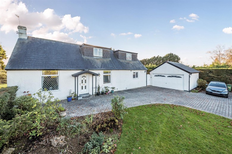 Click the photo for more details of Tintinhull Road, Chilthorne Domer, Somerset.