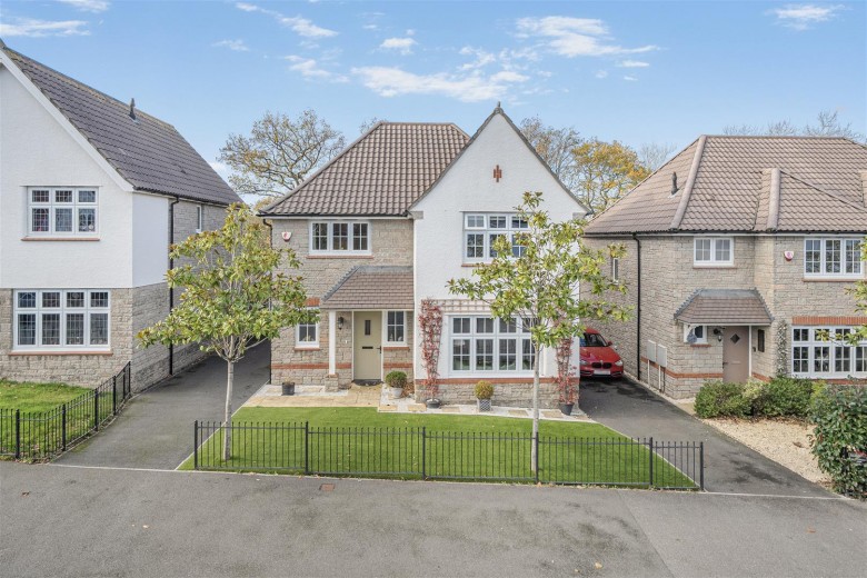 Click the photo for more details of Glenwood Drive, Roundswell, Barnstaple