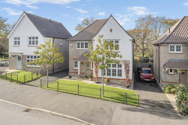 Images for Glenwood Drive, Roundswell, Barnstaple
