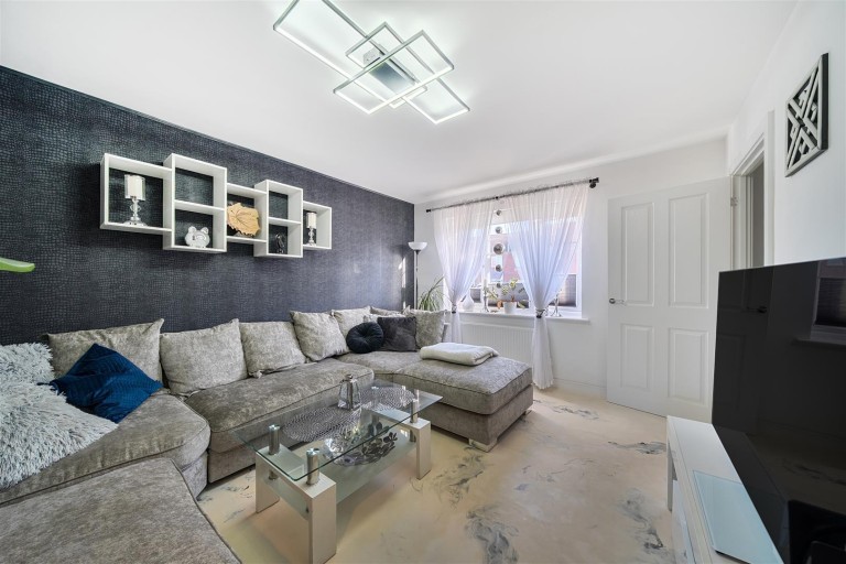 Images for Ripon Way, Houlton, CV23