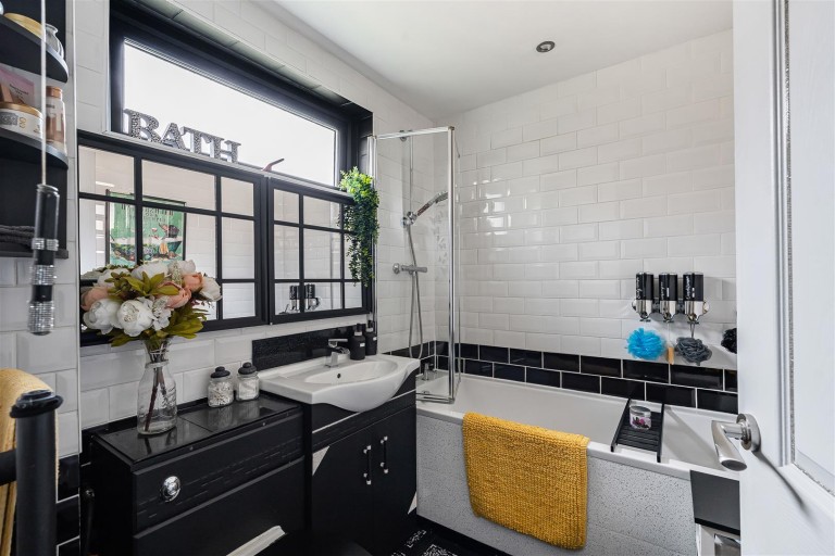 Images for Newton Place, Haverhill