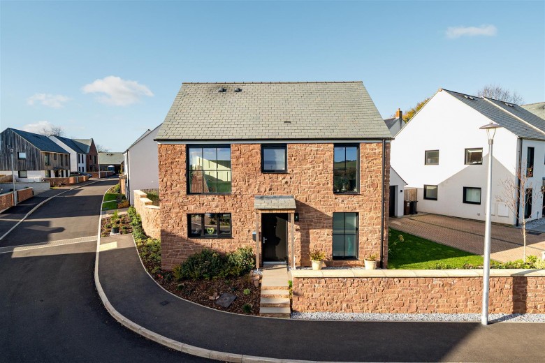 Click the photo for more details of Weavers Way, Sandford, Crediton