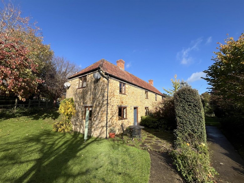 Click the photo for more details of Stoke Abbott, Beaminster