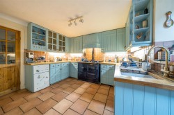 Images for Chitterwell, Wellington