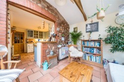 Images for Chitterwell, Wellington