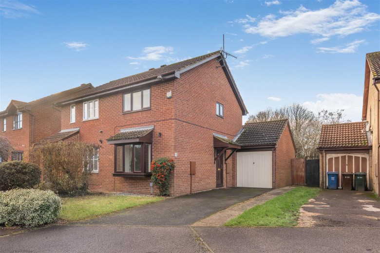 Click the photo for more details of Beaulieu Close, Banbury