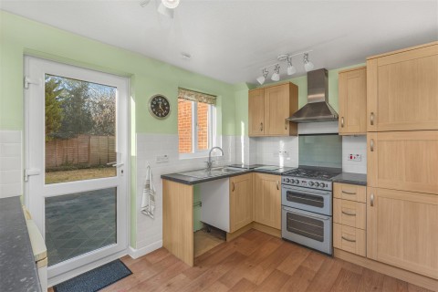 Click the photo for more details of Beaulieu Close, Banbury