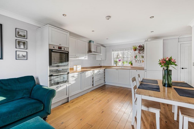 Images for Stirling Way, Sutton