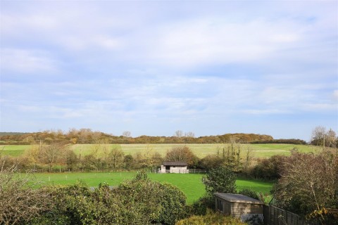 Click the photo for more details of Wellow, Isle of Wight