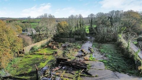 Click the photo for more details of Marhamchurch, Bude