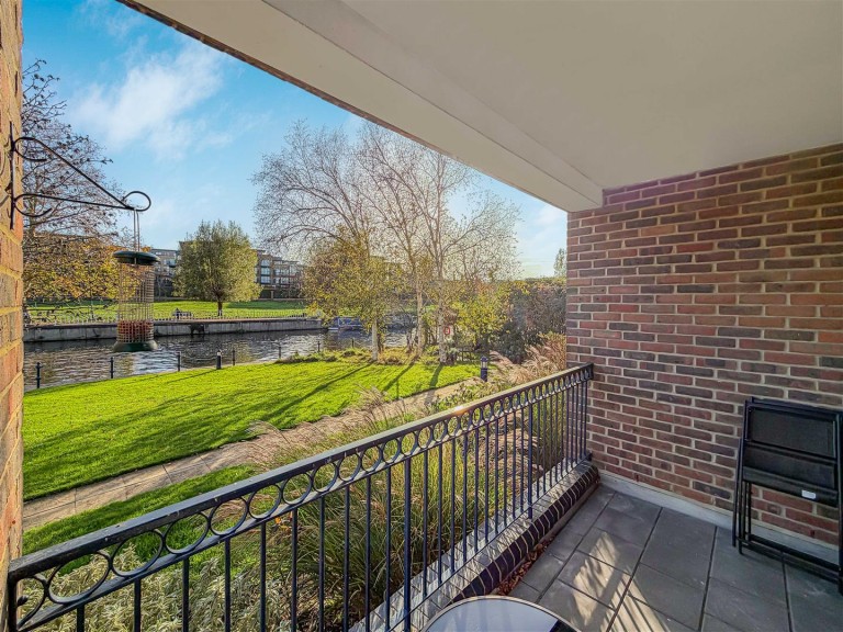 Images for Eights Marina, Mariners Way, Cambridge