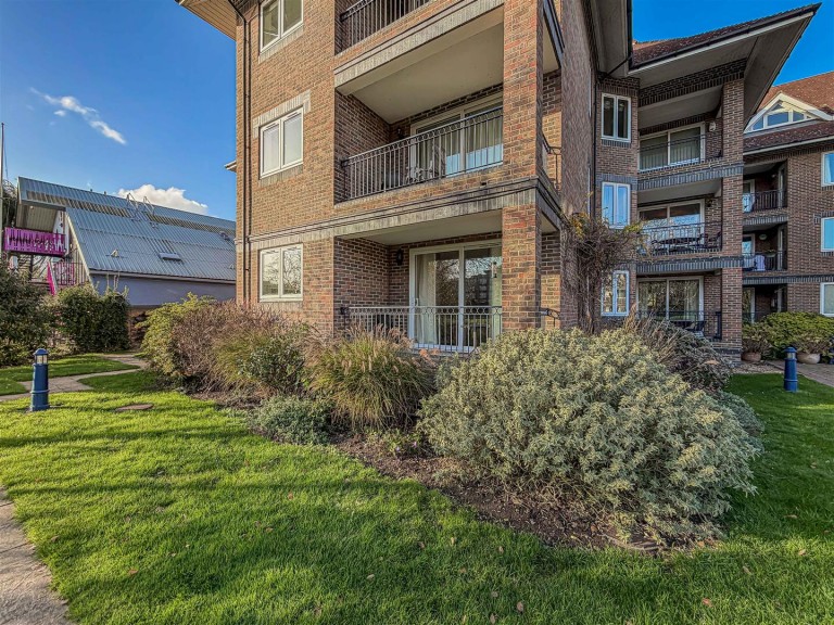 Images for Eights Marina, Mariners Way, Cambridge