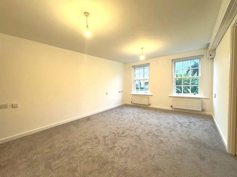 Images for Thornton Hall Close, Northampton, NN2