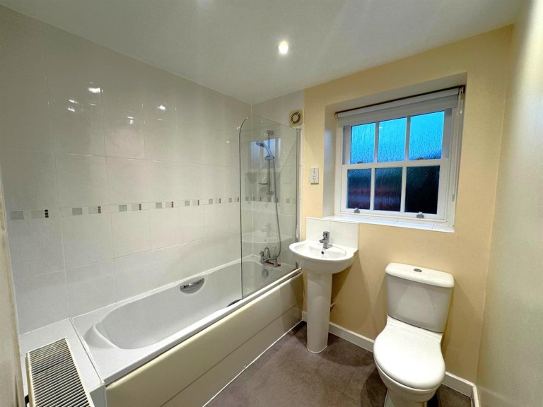 Images for Thornton Hall Close, Northampton, NN2