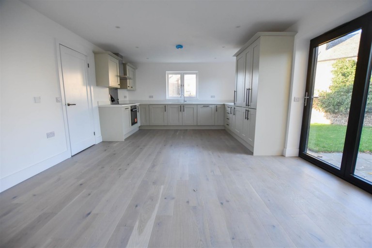 Images for Park Avenue, Newmarket