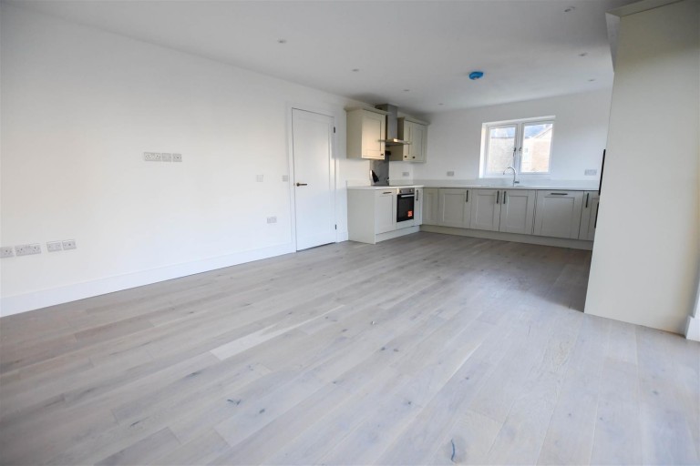 Images for Park Avenue, Newmarket