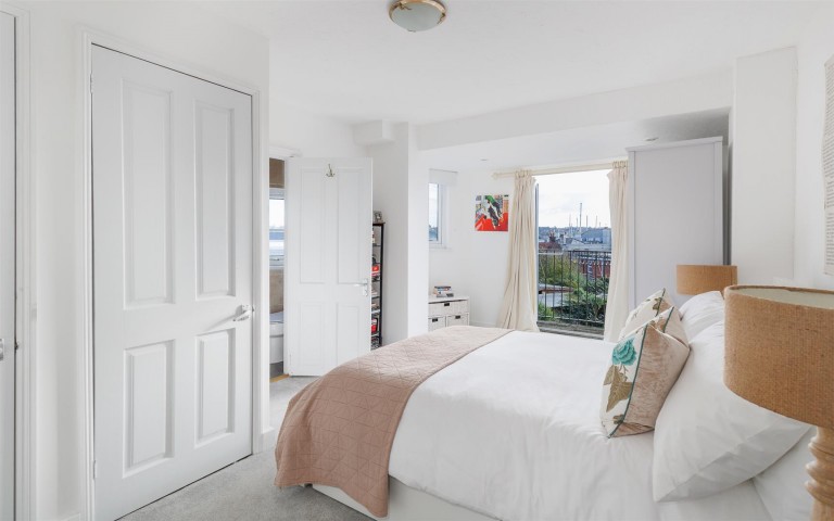 Images for Cowes, Isle of Wight