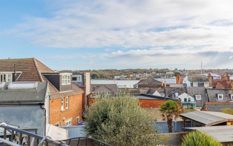 Click the photo for more details of Cowes, Isle of Wight