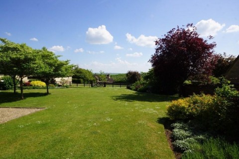 Click the photo for more details of Idbury, Oxfordshire