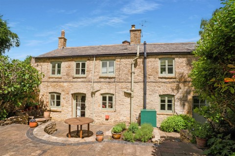 Click the photo for more details of Maugersbury, Gloucestershire