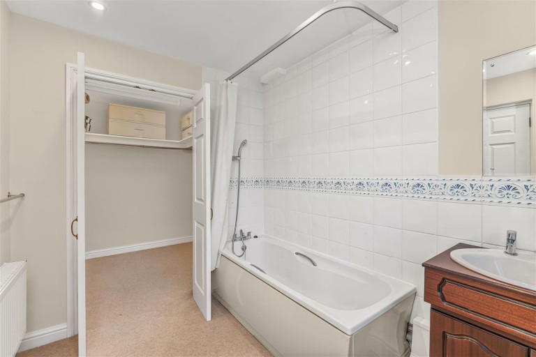 Images for Lake Walk, Adderbury, Banbury