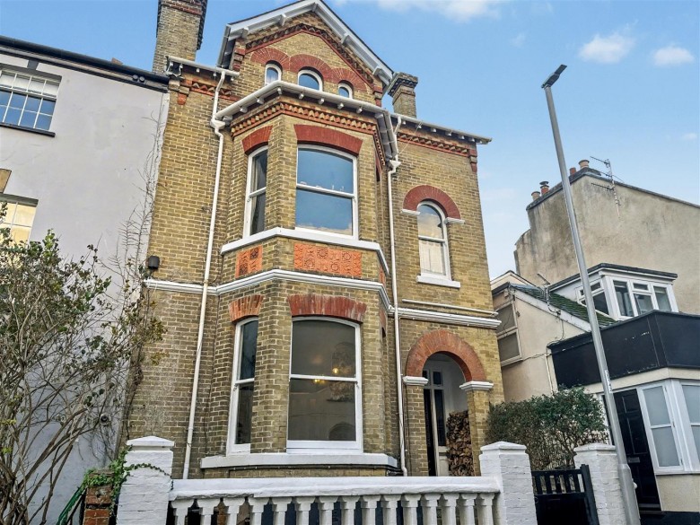 Click the photo for more details of Silver Street, Lyme Regis