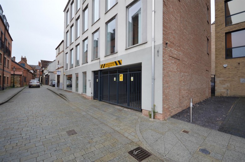 Click the photo for more details of Museum Court, Lincoln