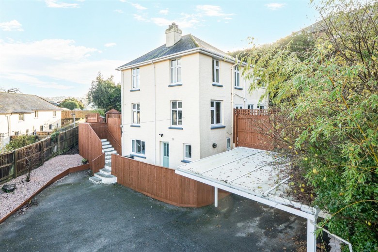 Click the photo for more details of Moat Hill, Totnes