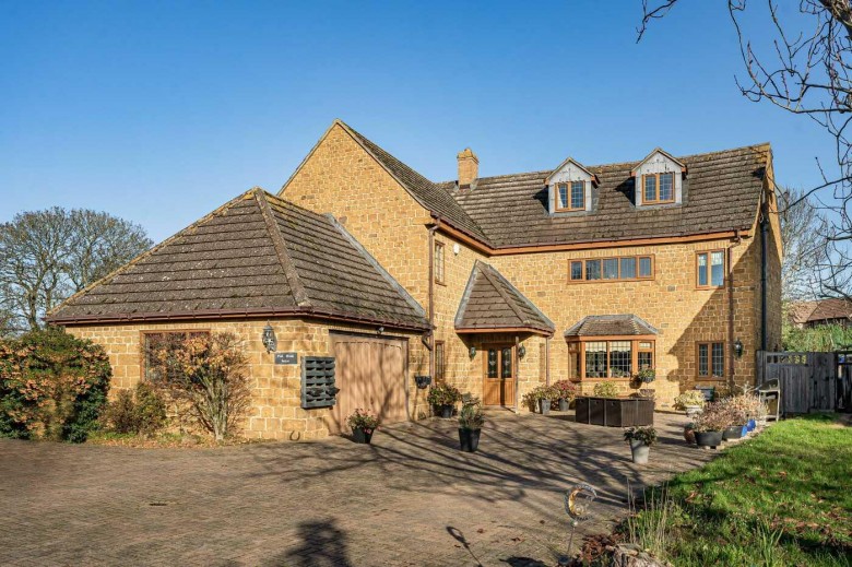 Click the photo for more details of Pool Farm Court, Woodford Halse, Daventry, NN11