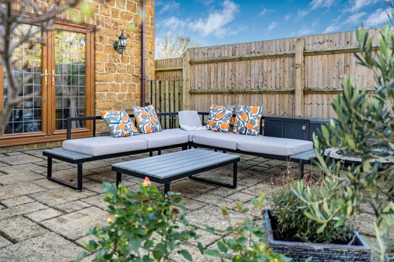 Images for Pool Farm Court, Woodford Halse, Daventry, NN11