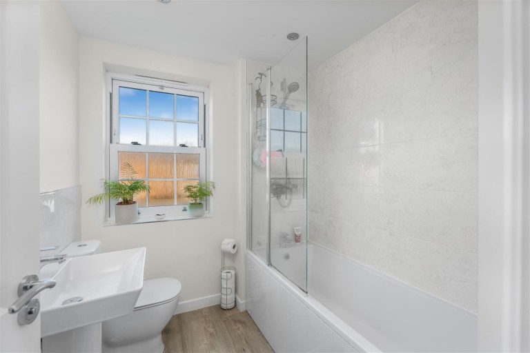 Images for Flux Drive, Deddington