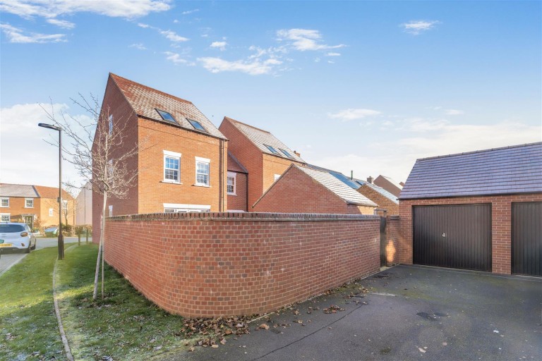 Images for Flux Drive, Deddington