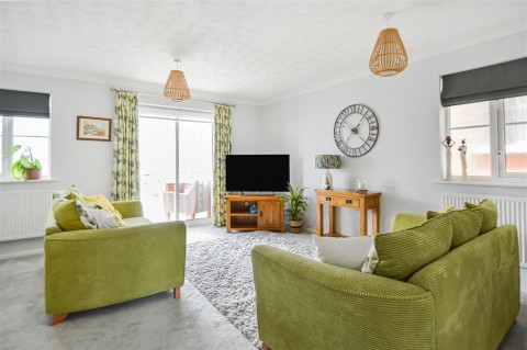 Click the photo for more details of Victoria Road, Haverhill